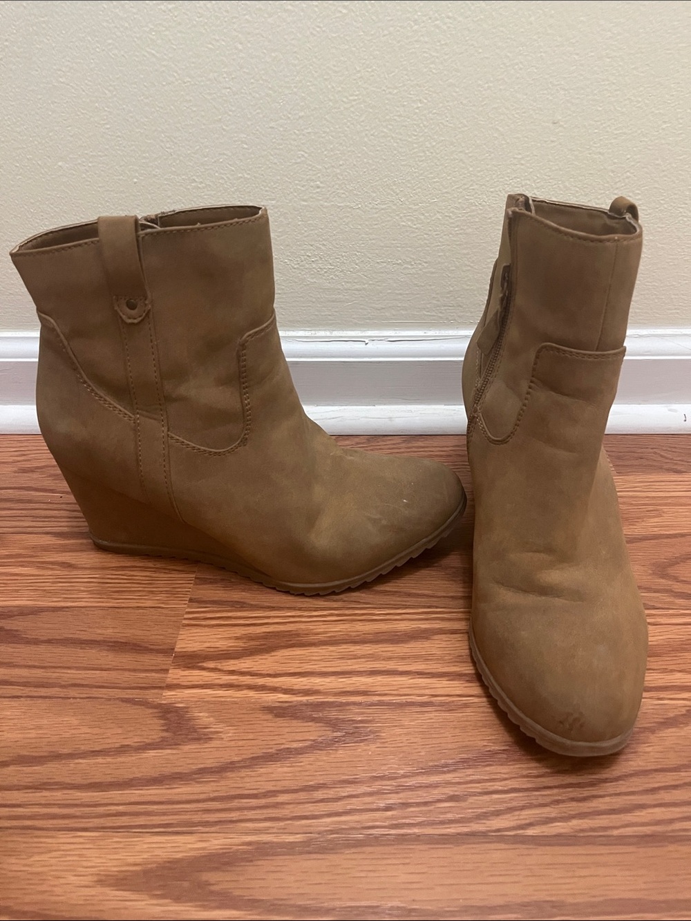 SOUL Naturalizer Tan Wedge Ankle Boots